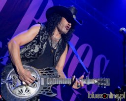 Eric Sardinas &amp; Big Motor (18)